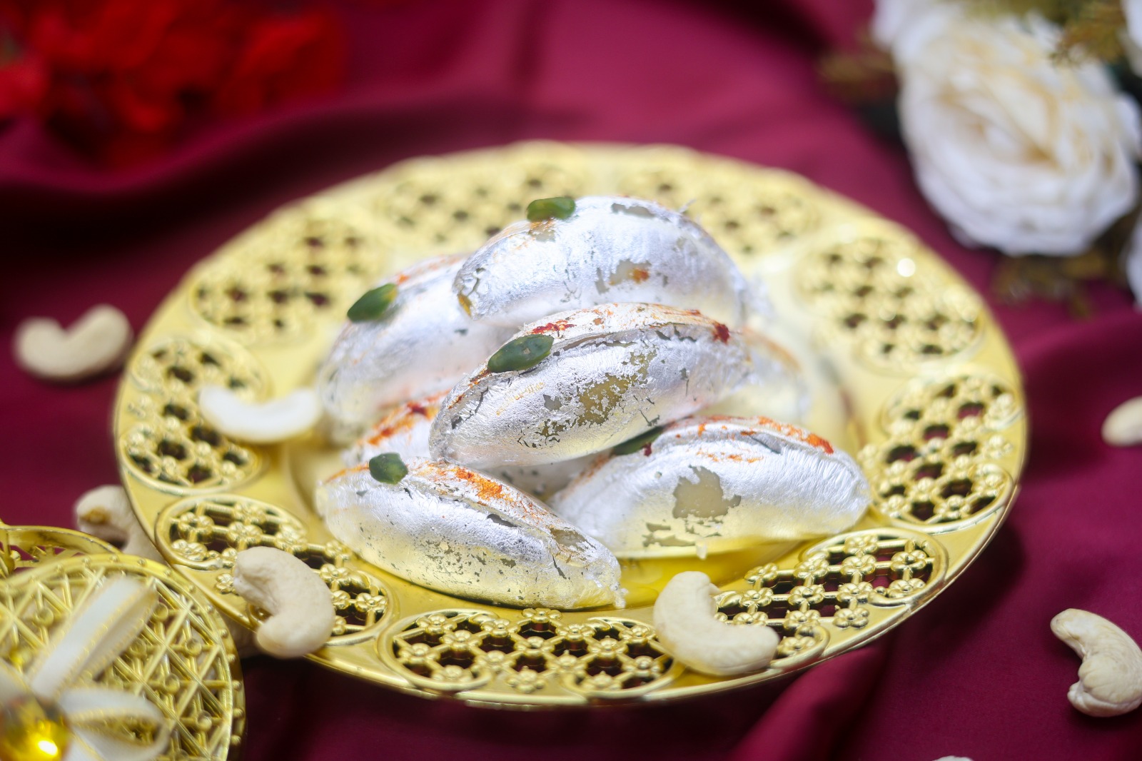 KAJU GUJIYA